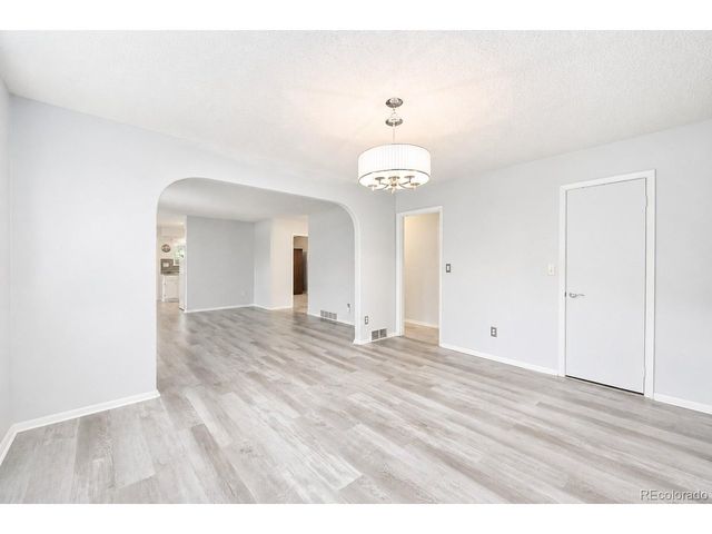412 E Thunderbird Dr, Fort Collins, CO 80525