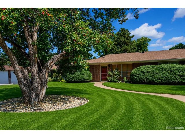 412 E Thunderbird Dr, Fort Collins, CO 80525