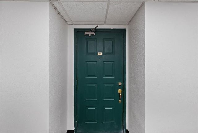 2830 S Bartell Drive 9, Houston, TX 77054