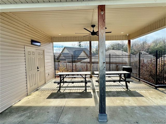 13760 Blackoak, Northport, AL 35475