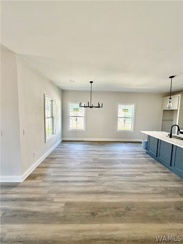 13760 Blackoak, Northport, AL 35475