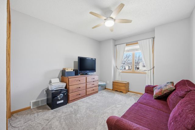 3801 22nd Street S, Fargo, ND 58104