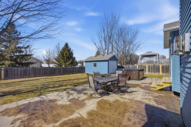 3801 22nd Street S, Fargo, ND 58104