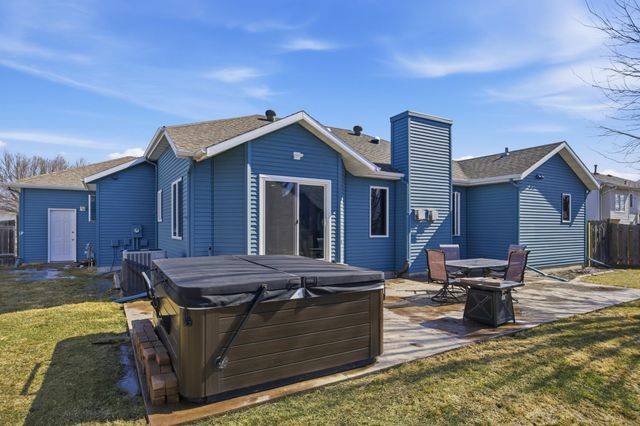 3801 22nd Street S, Fargo, ND 58104