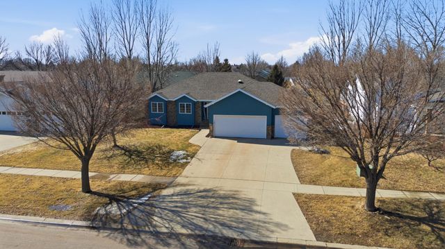 3801 22nd Street S, Fargo, ND 58104