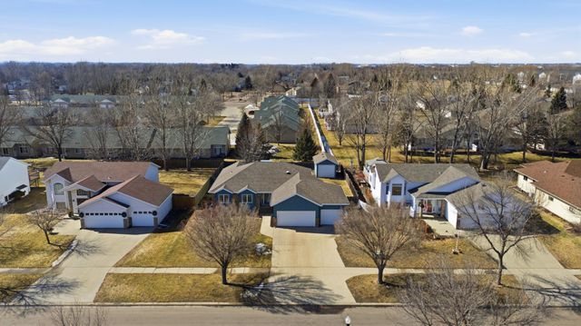 3801 22nd Street S, Fargo, ND 58104