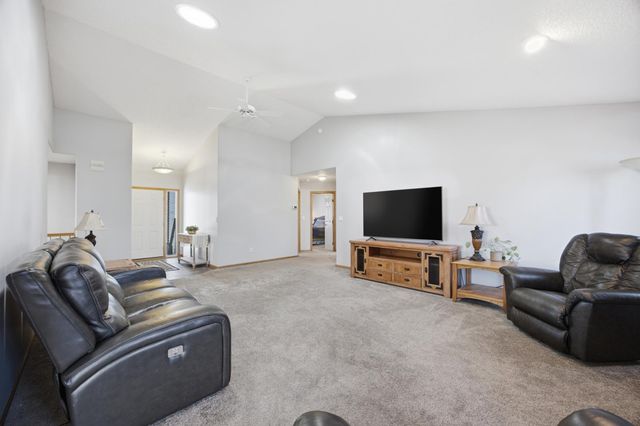 3801 22nd Street S, Fargo, ND 58104