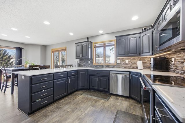 3801 22nd Street S, Fargo, ND 58104