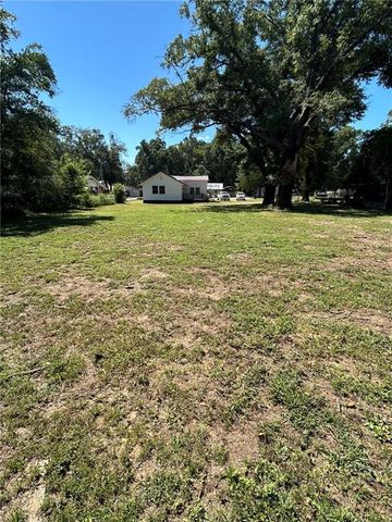 15 Oak Avenue, Satsuma, AL 36572