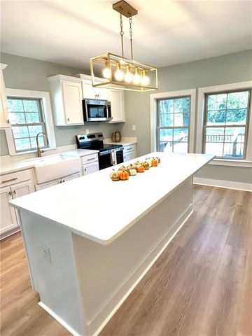 15 Oak Avenue, Satsuma, AL 36572