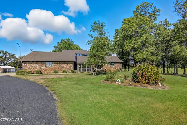 29865 State Highway YY, Carl Junction, MO 64834