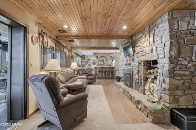 29865 State Highway YY, Carl Junction, MO 64834