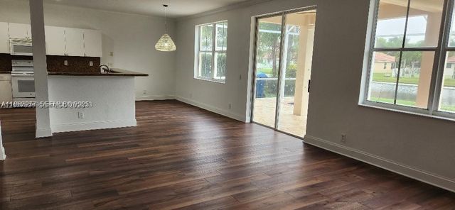 1863 Silverbell Ter 1863, Weston, FL 33327