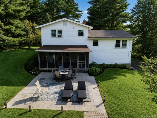 6 Elena Road, Campbell Hall, NY 10916