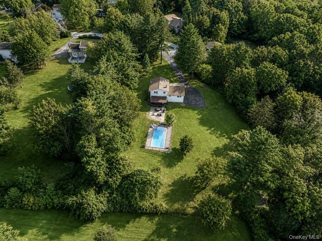 6 Elena Road, Campbell Hall, NY 10916