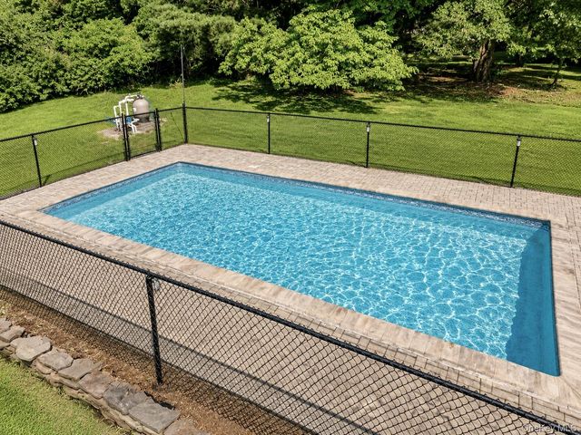 6 Elena Road, Campbell Hall, NY 10916