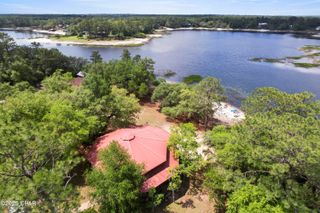 3218 Lodge Drive, Chipley, FL 32428