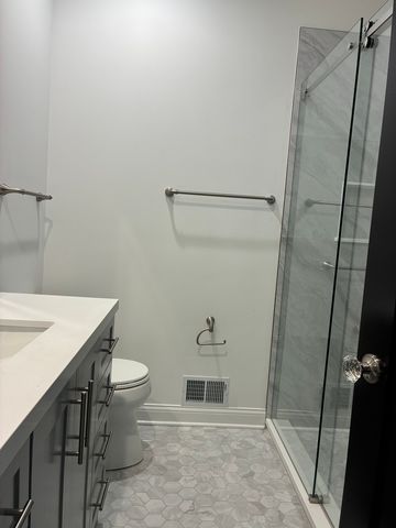10611 S Claremont Avenue, Chicago, IL 60643