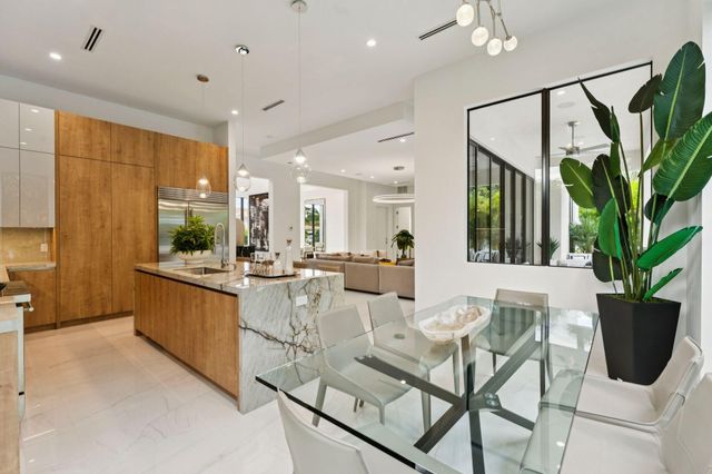 289 NW 11th Street, Boca Raton, FL 33432
