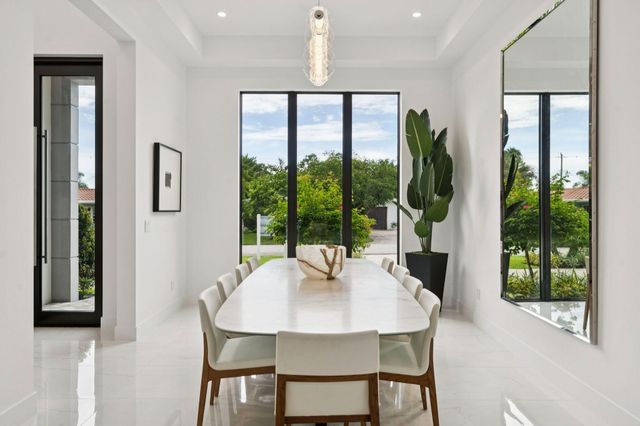 289 NW 11th Street, Boca Raton, FL 33432