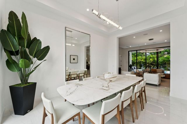 289 NW 11th Street, Boca Raton, FL 33432