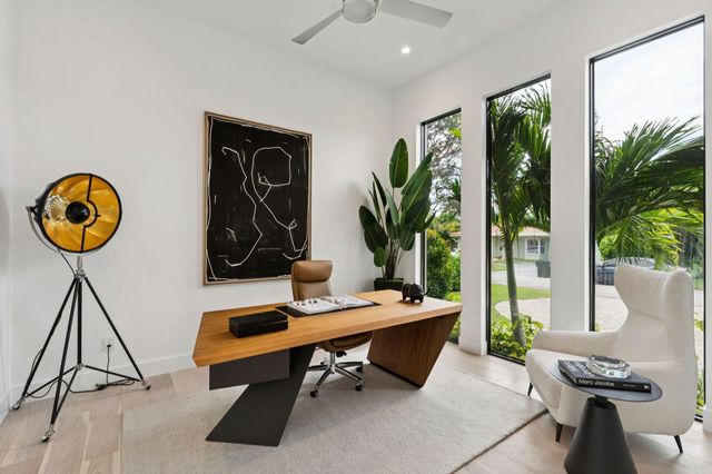 289 NW 11th Street, Boca Raton, FL 33432