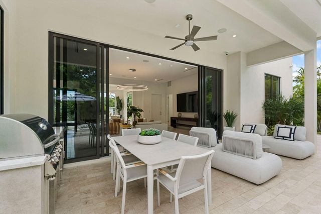 289 NW 11th Street, Boca Raton, FL 33432