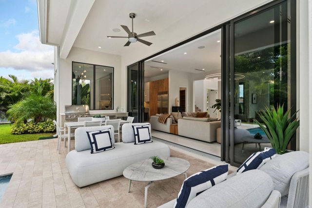 289 NW 11th Street, Boca Raton, FL 33432