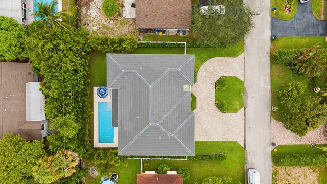 289 NW 11th Street, Boca Raton, FL 33432