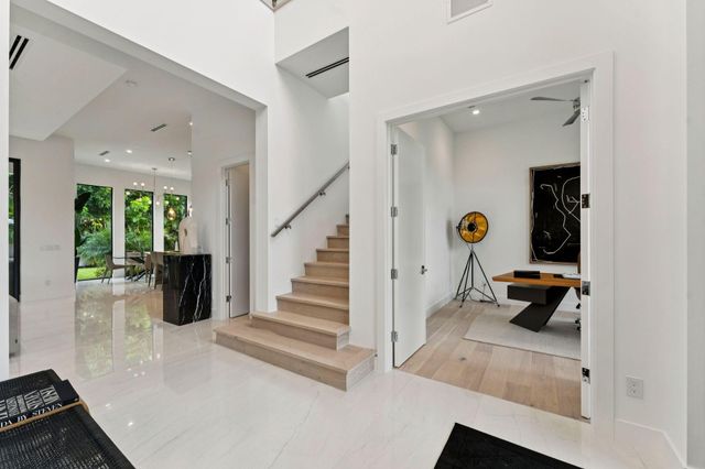 289 NW 11th Street, Boca Raton, FL 33432