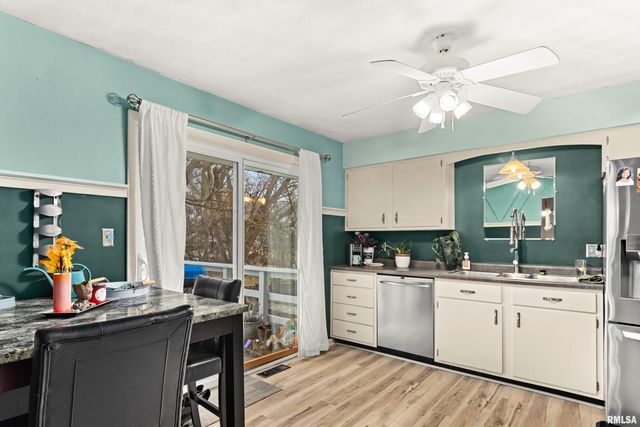 4110 N BROOKDALE Place, Peoria, IL 61614