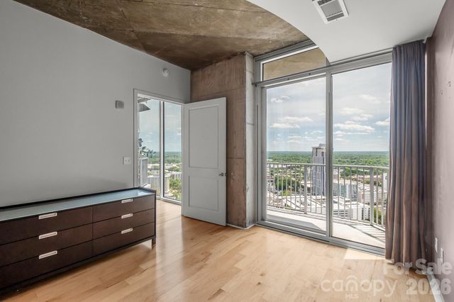 210 N Church Street 3111, Charlotte, NC 28202