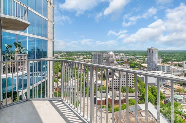 210 N Church Street 3111, Charlotte, NC 28202