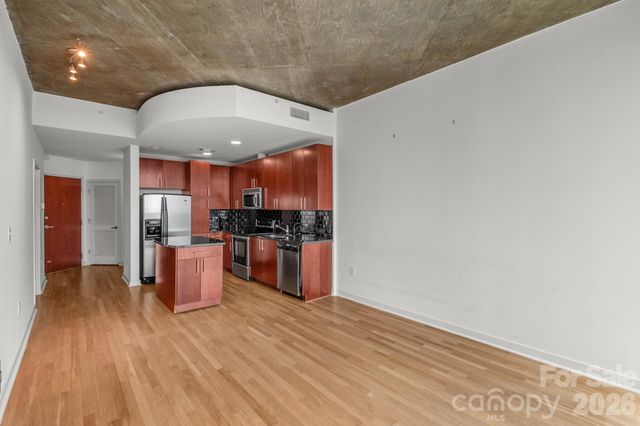 210 N Church Street 3111, Charlotte, NC 28202