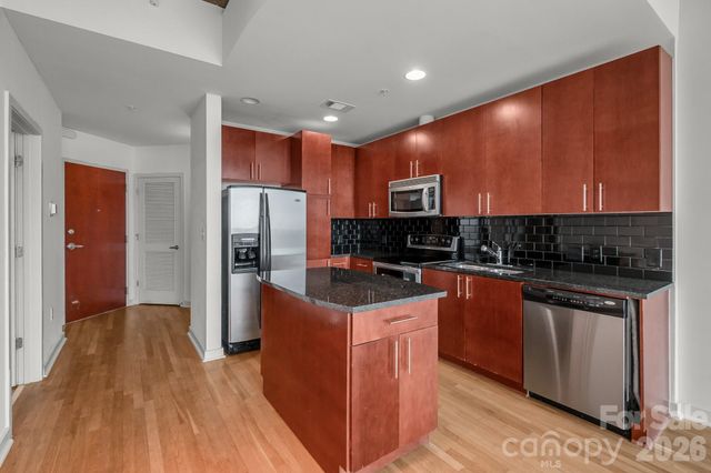 210 N Church Street 3111, Charlotte, NC 28202