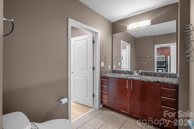 210 N Church Street 3111, Charlotte, NC 28202