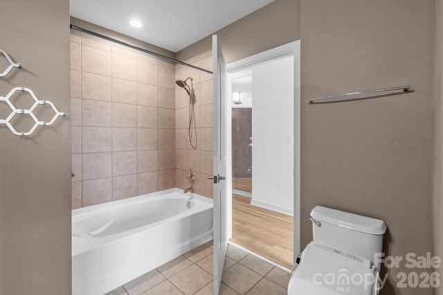 210 N Church Street 3111, Charlotte, NC 28202