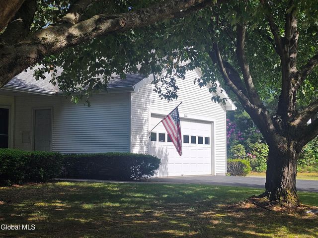 12 Lancestire Drive, Queensbury, NY 12804