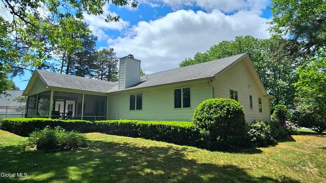12 Lancestire Drive, Queensbury, NY 12804