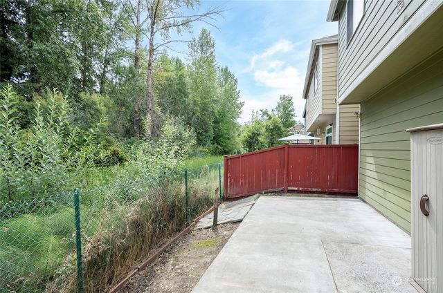 11525 7th Avenue Ct E, Tacoma, WA 98445