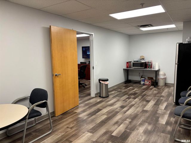 5430 SHERIDAN Street, Davenport, IA 52806