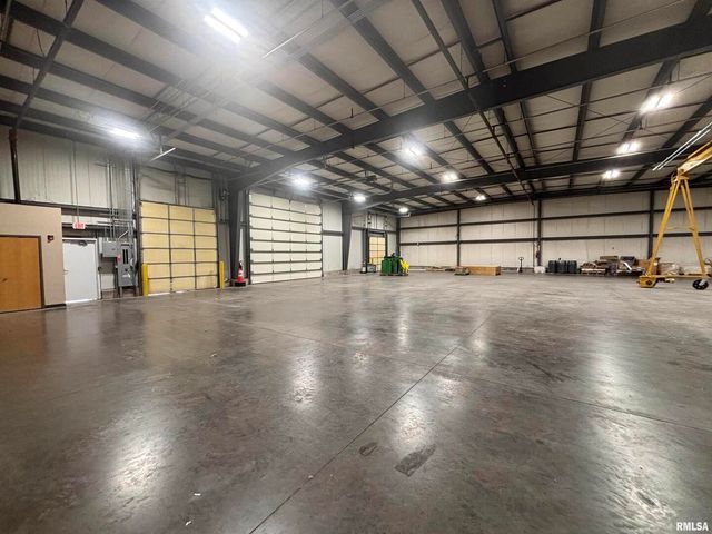 5430 SHERIDAN Street, Davenport, IA 52806