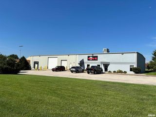 5430 SHERIDAN Street, Davenport, IA 52806