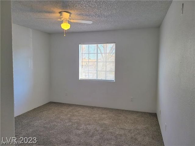 221 Mission Catalina Lane 202, Las Vegas, NV 89107