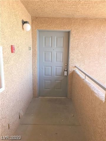 221 Mission Catalina Lane 202, Las Vegas, NV 89107