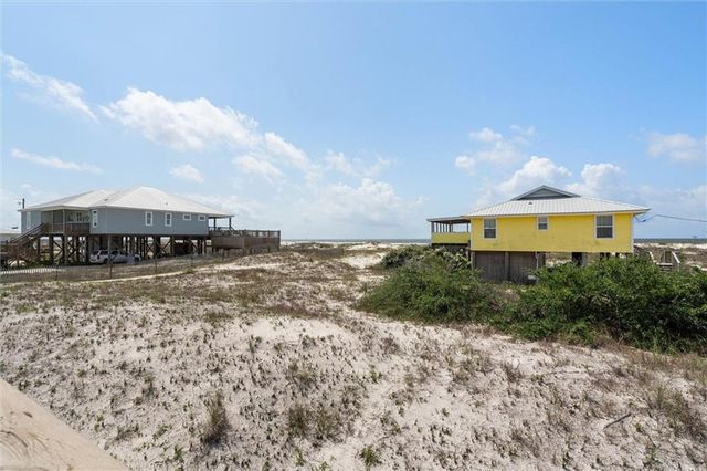 102 Ponchartrain Court, Dauphin Island, AL 36528