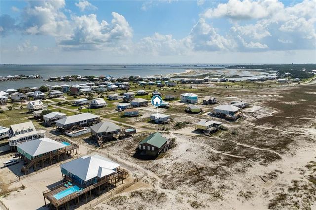 102 Ponchartrain Court, Dauphin Island, AL 36528