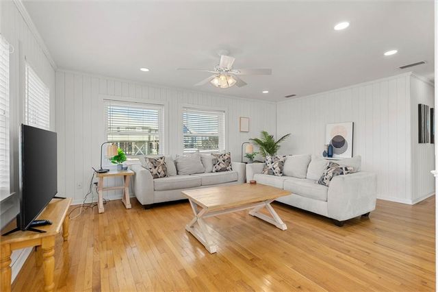 102 Ponchartrain Court, Dauphin Island, AL 36528