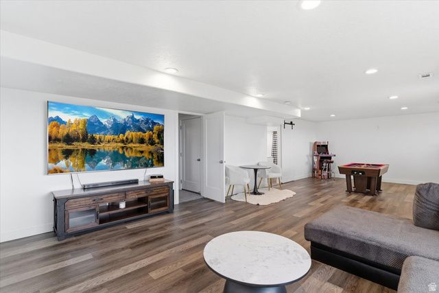 340 E BELLA VIDA DR, North Salt Lake, UT 84054