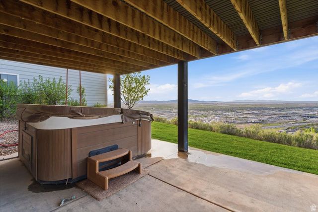 340 E BELLA VIDA DR, North Salt Lake, UT 84054